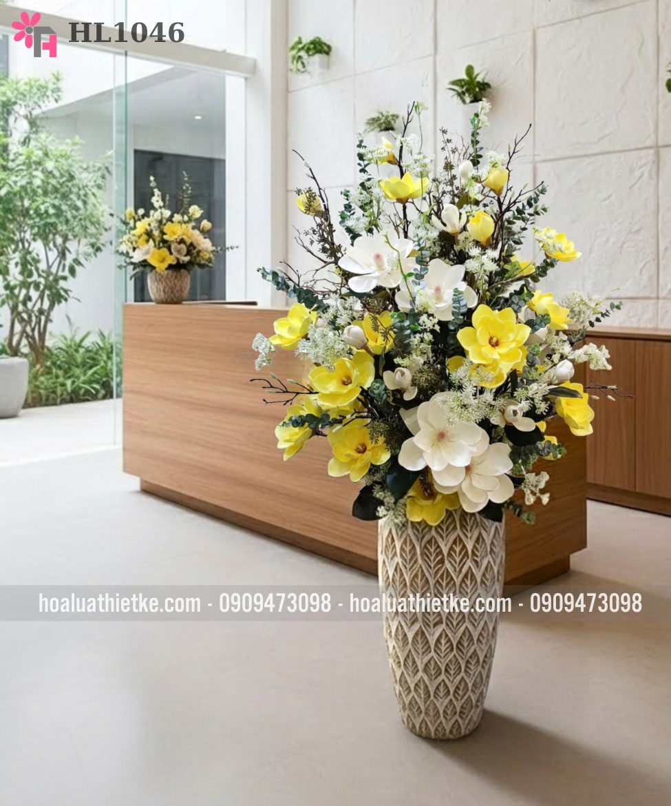 Bình Hoa Mộc Lan Vàng Trưng Đại Sảnh HL1046